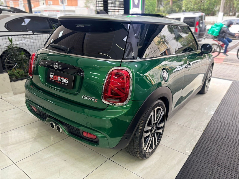 Foto do veículo MINI COOPER 2.0 16V TWINPOWER GASOLINA S 2P STEPTRONIC 2020 60.117 KM 134.777,00