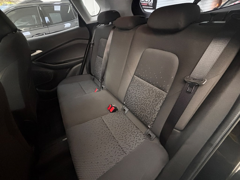 Foto do veículo CHEVROLET TRACKER 1.0 TURBO FLEX LT AUTOMÁTICO 2021 42.335 KM 85.777,00