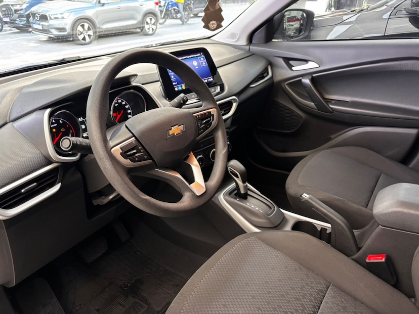 Foto do veículo CHEVROLET TRACKER 1.0 TURBO FLEX LT AUTOMÁTICO 2021 42.335 KM 85.777,00