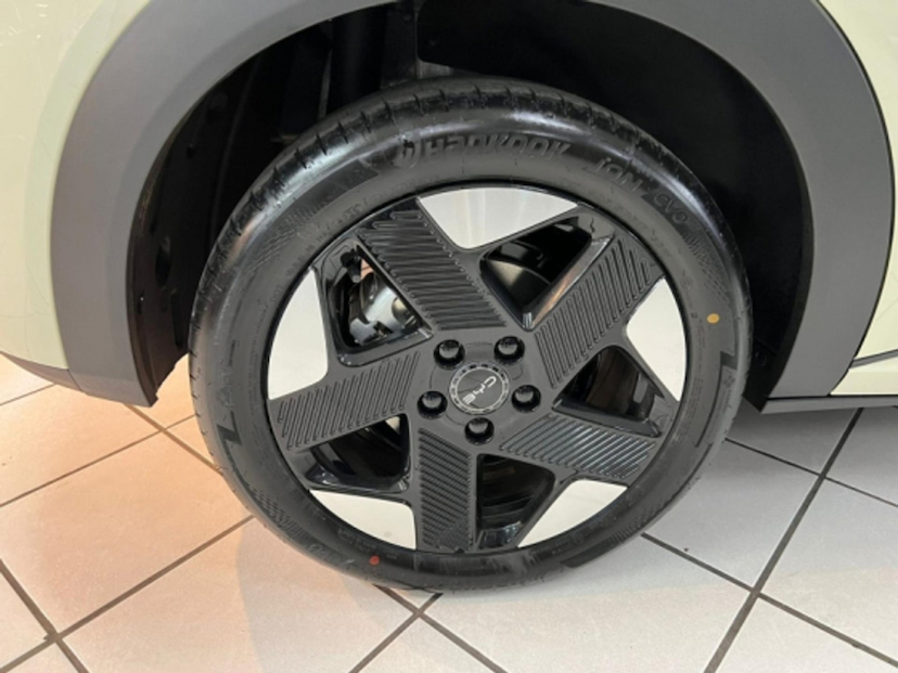 Foto do veículo BYD DOLPHIN 45,1 KW ELÉTRICO SE 2027 0 KM 163.880,00