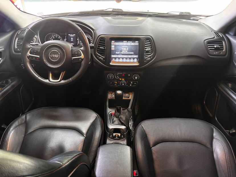 Foto do veículo JEEP COMPASS 2.0 16V FLEX LONGITUDE AUTOMÁTICO 2018 63.491 KM 88.777,00