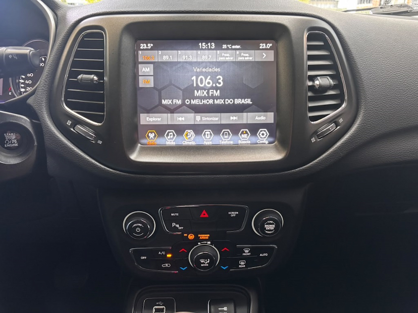 Foto do veículo JEEP COMPASS 2.0 16V FLEX LONGITUDE AUTOMÁTICO 2018 63.491 KM 88.777,00