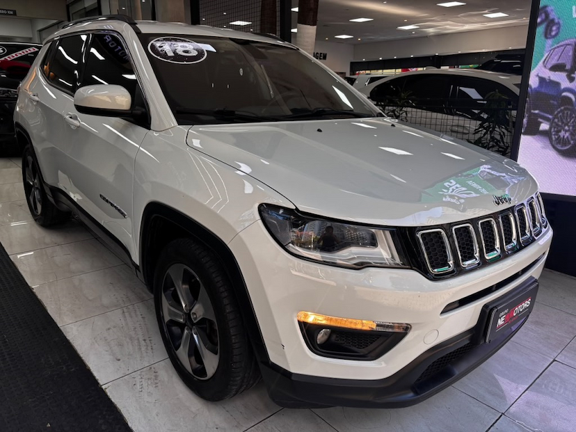 Foto do veículo JEEP COMPASS 2.0 16V FLEX LONGITUDE AUTOMÁTICO 2018 63.491 KM 88.777,00