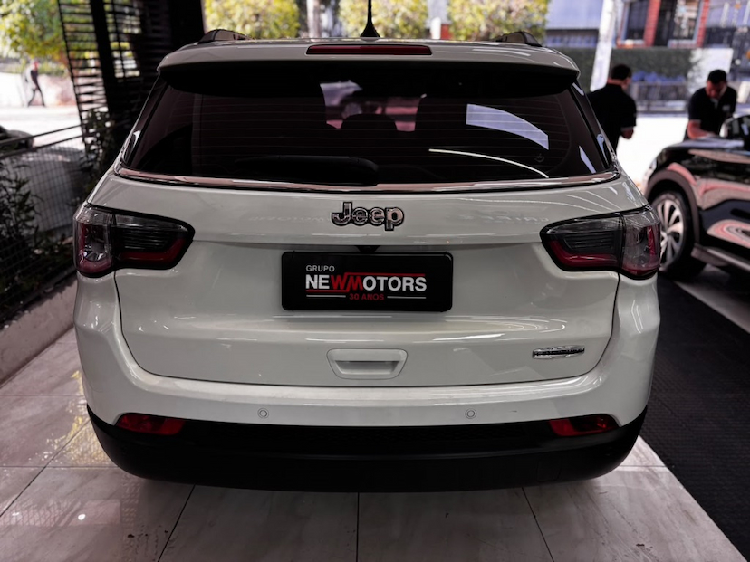 Foto do veículo JEEP COMPASS 2.0 16V FLEX LONGITUDE AUTOMÁTICO 2018 63.491 KM 88.777,00