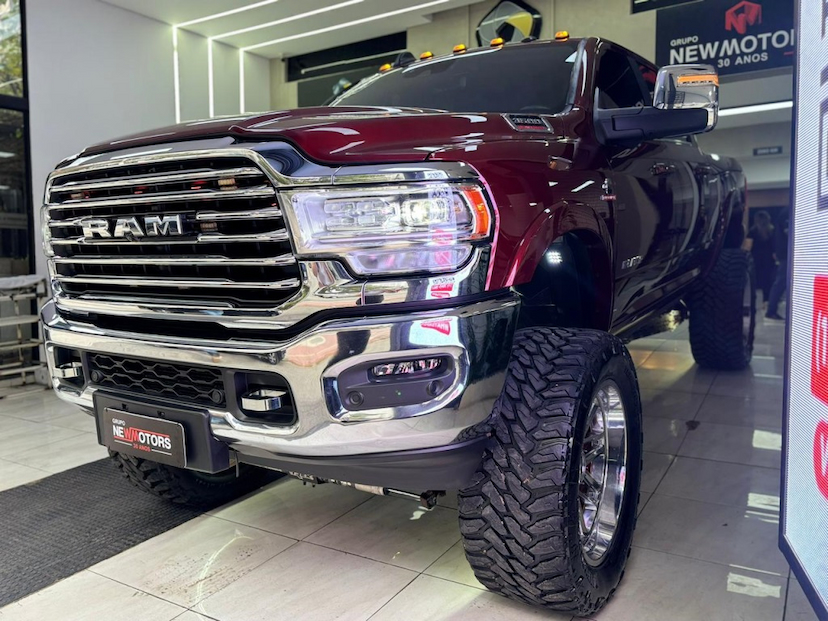Foto do veículo RAM 3500 6.7 I6 TURBO DIESEL LIMITED LONGHORN CD 4X4  AUTOMÁTICO 2023 61.517 KM 539.777,00