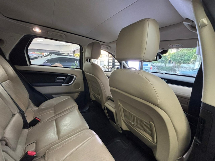 Foto do veículo LAND ROVER DISCOVERY SPORT 2.0 16V SI4 TURBO GASOLINA HSE 4P AUTOMÁTICO 2016 30.031 KM 108.777,00