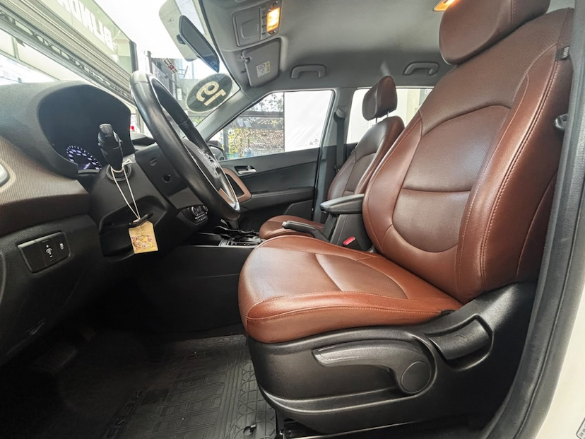 Foto do veículo HYUNDAI CRETA 2.0 16V FLEX PRESTIGE AUTOMÁTICO 2019 82.045 KM 91.777,00