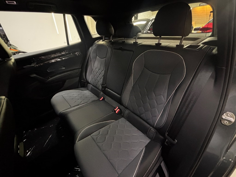Foto do veículo VOLKSWAGEN TIGUAN 2.0 350 TSI GASOLINA R-LINE 4MOTION AUTOMÁTICO 2026 0 KM 409.900,00
