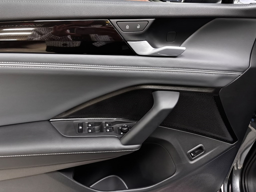 Foto do veículo VOLKSWAGEN TIGUAN 2.0 350 TSI GASOLINA R-LINE 4MOTION AUTOMÁTICO 2026 0 KM 409.900,00