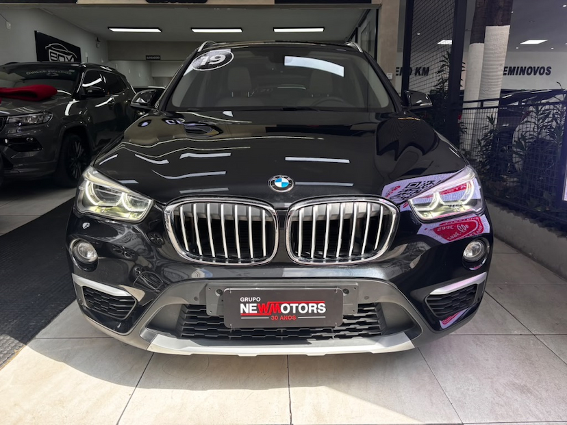 Foto do veículo BMW X1 2.0 16V TURBO ACTIVEFLEX SDRIVE20I 4P AUTOMÁTICO 2019 40.243 KM 137.777,00