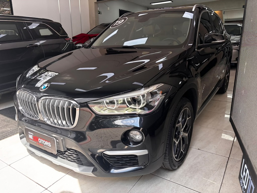 Foto do veículo BMW X1 2.0 16V TURBO ACTIVEFLEX SDRIVE20I 4P AUTOMÁTICO 2019 40.243 KM 137.777,00