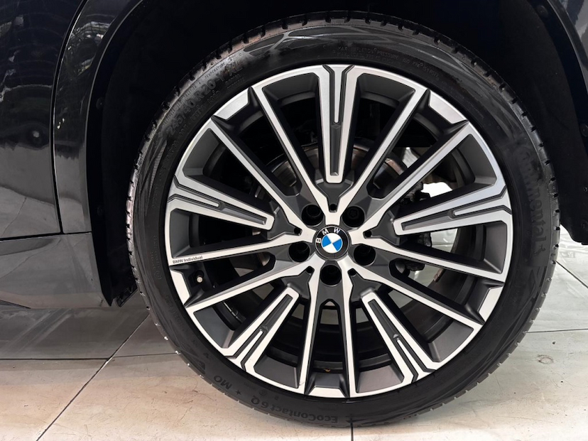 Foto do veículo BMW X1 2.0 16V TURBO GASOLINA SDRIVE20I M SPORT STEPTRONIC 2024 27.000 KM 282.900,00