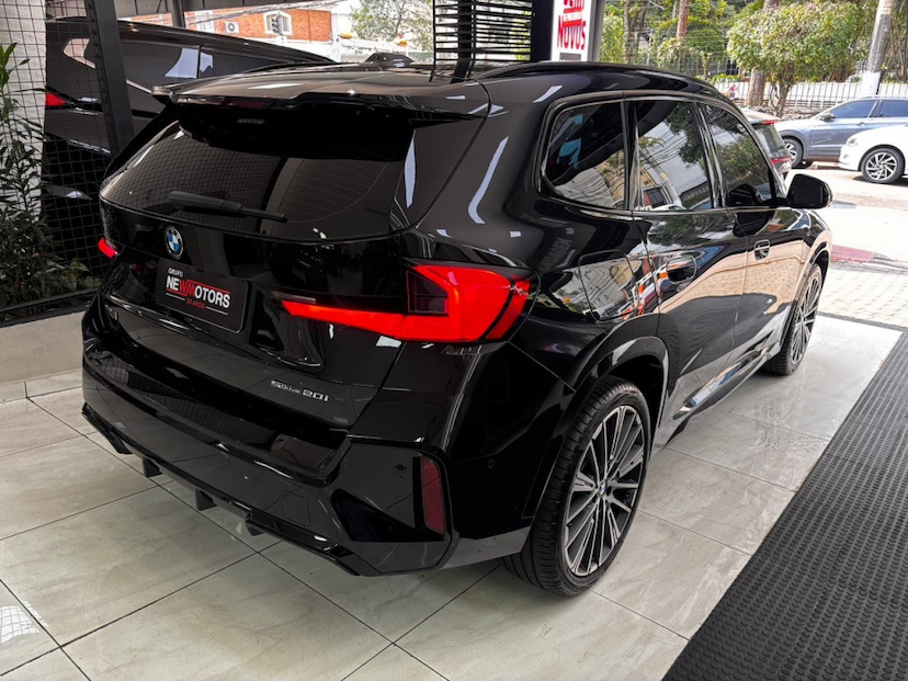 Foto do veículo BMW X1 2.0 16V TURBO GASOLINA SDRIVE20I M SPORT STEPTRONIC 2024 27.000 KM 282.900,00