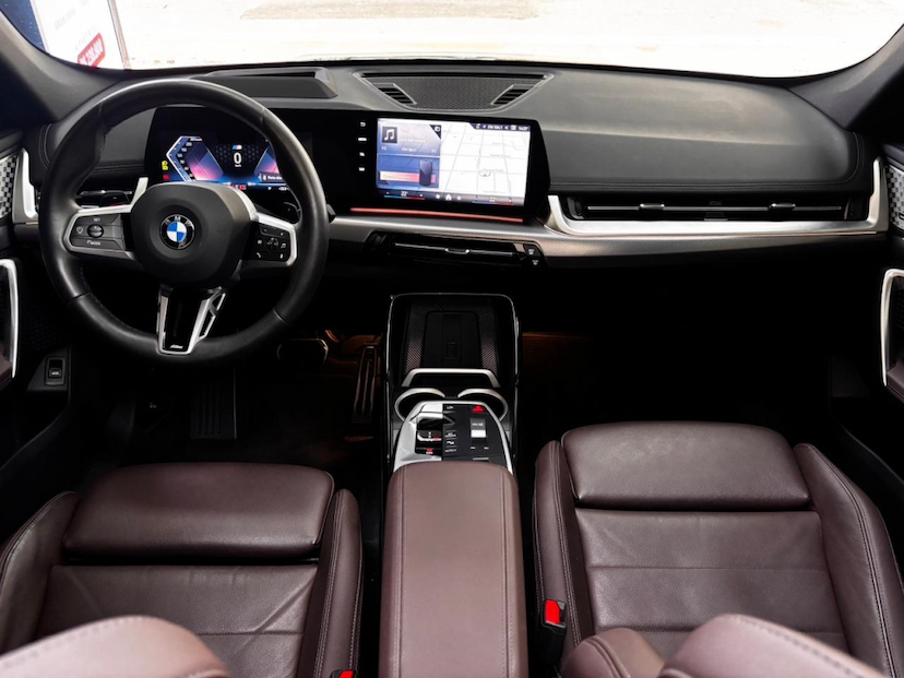 Foto do veículo BMW X1 2.0 16V TURBO GASOLINA SDRIVE20I M SPORT STEPTRONIC 2024 27.000 KM 282.900,00