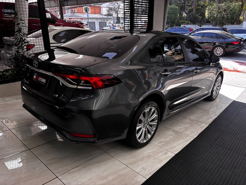 Foto do veículo TOYOTA COROLLA 2.0 VVT-IE FLEX XEI DIRECT SHIFT 2022 46.057 KM 123.777,00