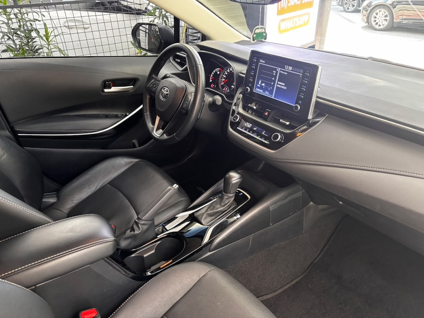 Foto do veículo TOYOTA COROLLA 2.0 VVT-IE FLEX XEI DIRECT SHIFT 2022 46.057 KM 123.777,00
