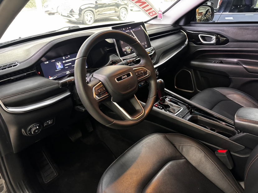 Foto do veículo JEEP COMPASS 1.3 T270 TURBO FLEX LIMITED AT6 2023 80.934 KM 158.777,00