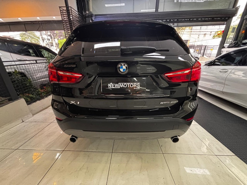 Foto do veículo BMW X1 2.0 16V TURBO ACTIVEFLEX SDRIVE20I 4P AUTOMÁTICO 2019 79.720 KM 118.777,00