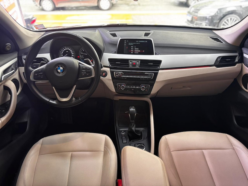 Foto do veículo BMW X1 2.0 16V TURBO ACTIVEFLEX SDRIVE20I 4P AUTOMÁTICO 2019 79.720 KM 118.777,00