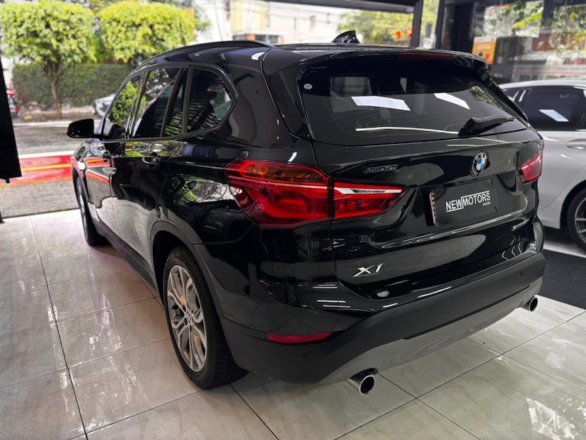 Foto do veículo BMW X1 2.0 16V TURBO ACTIVEFLEX SDRIVE20I 4P AUTOMÁTICO 2019 79.720 KM 118.777,00