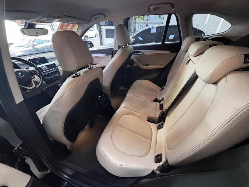Foto do veículo BMW X1 2.0 16V TURBO ACTIVEFLEX SDRIVE20I 4P AUTOMÁTICO 2019 79.720 KM 118.777,00