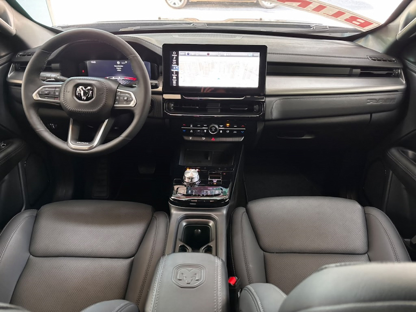 Foto do veículo RAM RAMPAGE  2.2 REBEL TB CD 4X4 DIESEL AUT. 2026 0 KM 320.777,00