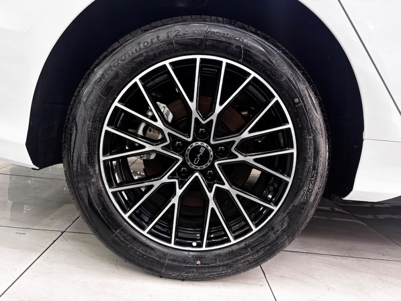 Foto do veículo BYD KING 1.5 DM-I PHEV GS AUTOMÁTICO 2027 0 KM 166.680,00