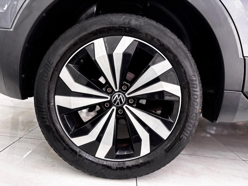Foto do veículo VOLKSWAGEN T-CROSS 1.0 200 TSI TOTAL FLEX COMFORTLINE AUTOMÁTICO 2022 45.730 KM 101.777,00