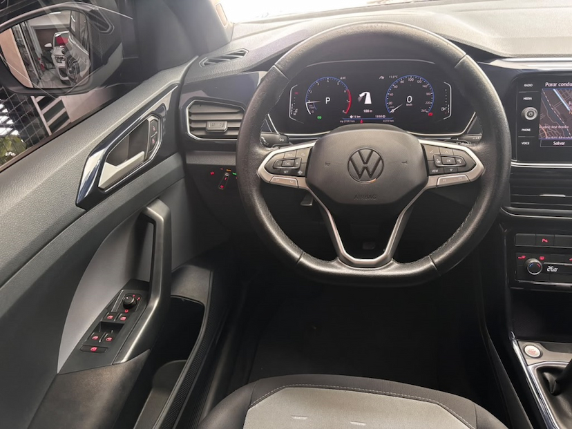 Foto do veículo VOLKSWAGEN T-CROSS 1.0 200 TSI TOTAL FLEX COMFORTLINE AUTOMÁTICO 2022 45.730 KM 101.777,00