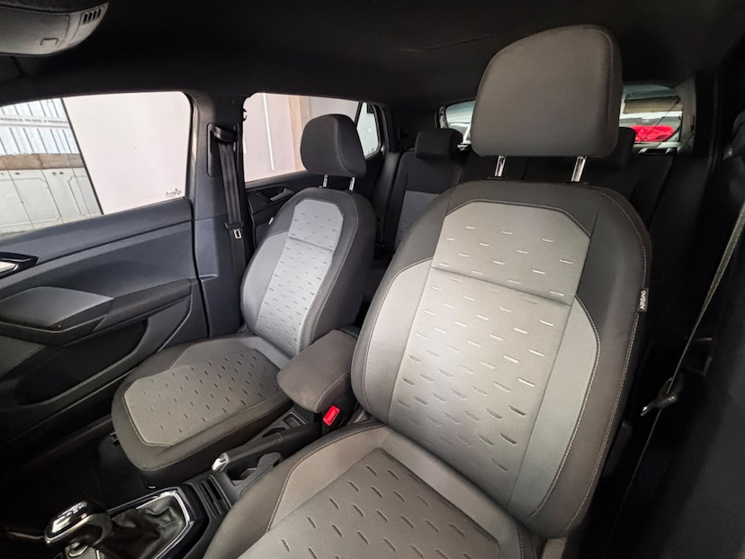 Foto do veículo VOLKSWAGEN T-CROSS 1.0 200 TSI TOTAL FLEX COMFORTLINE AUTOMÁTICO 2022 45.730 KM 101.777,00