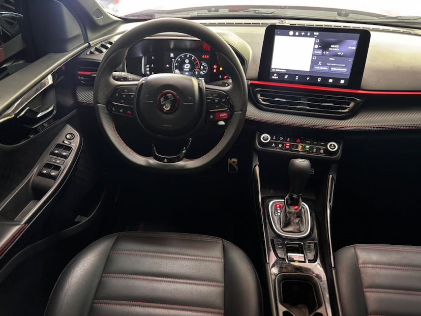Foto do veículo FIAT FASTBACK 1.3 TURBO 270 FLEX ABARTH AT6 2024 36.344 KM 131.777,00