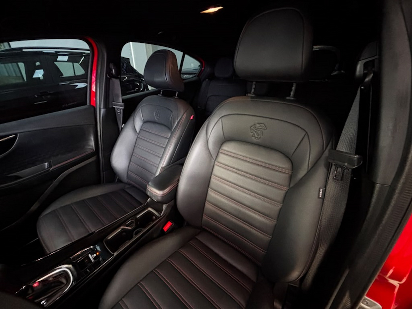 Foto do veículo FIAT FASTBACK 1.3 TURBO 270 FLEX ABARTH AT6 2024 36.344 KM 131.777,00