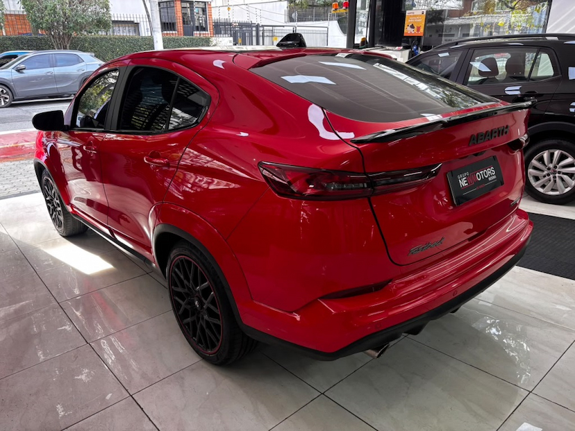 Foto do veículo FIAT FASTBACK 1.3 TURBO 270 FLEX ABARTH AT6 2024 36.344 KM 131.777,00