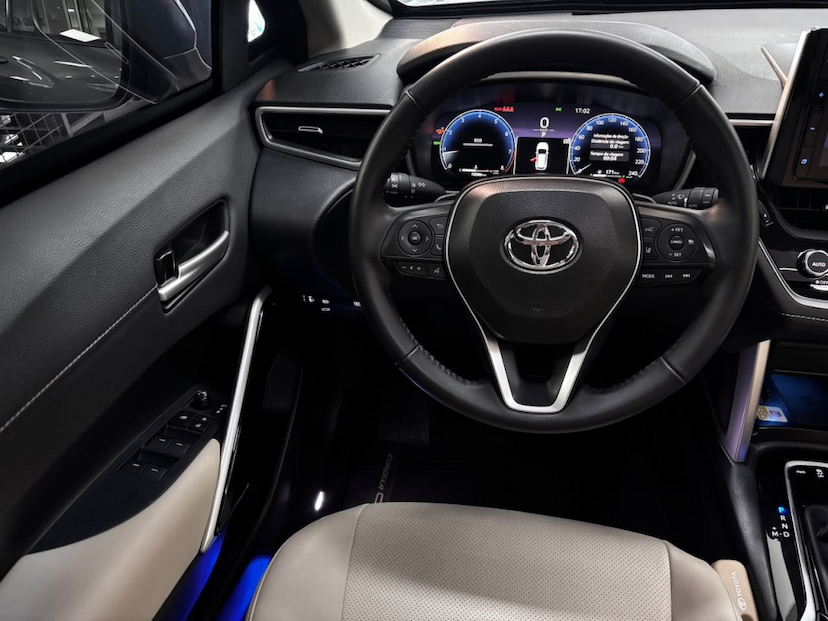 Foto do veículo TOYOTA COROLLA CROSS 2.0 VVT-IE FLEX XRX DIRECT SHIFT 2025 10.800 KM 254.777,00