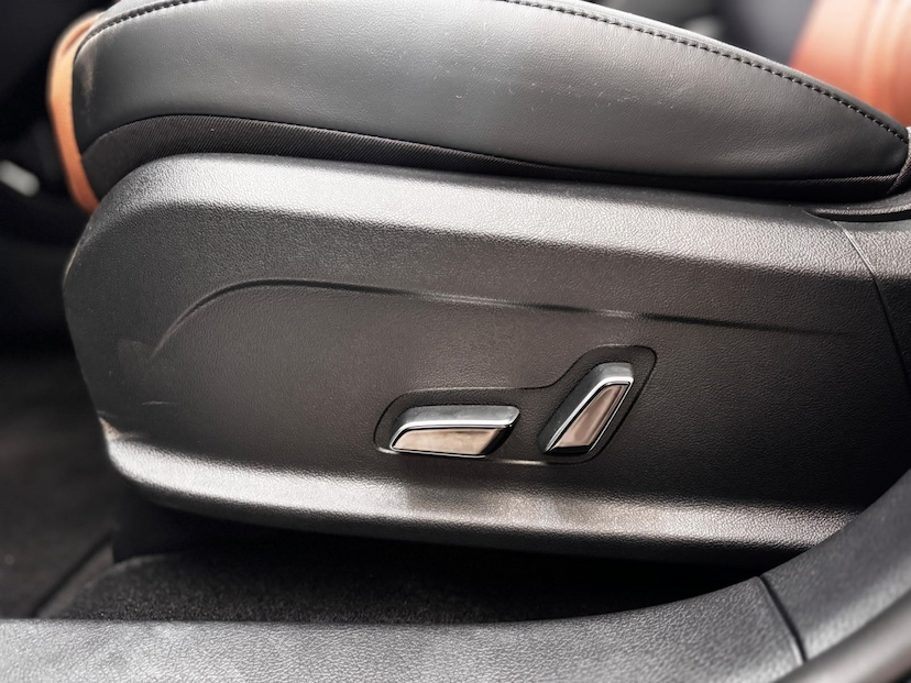 Foto do veículo BYD SONG PLUS 1.5 DM-I HÍBRIDO AUTOMÁTICO 2026 4.800 KM 219.777,00
