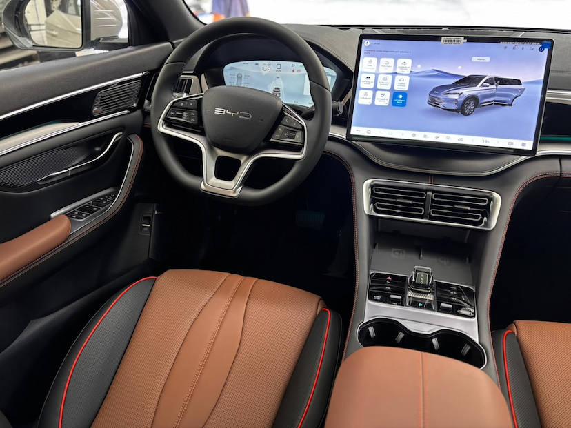 Foto do veículo BYD SONG PLUS 1.5 DM-I HÍBRIDO AUTOMÁTICO 2026 4.800 KM 219.777,00