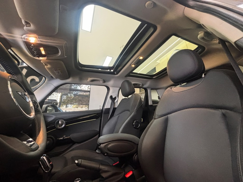 Foto do veículo MINI COOPER 2.0 16V TWINPOWER GASOLINA S TOP 4P STEPTRONIC 2024 6.989 KM 195.777,00