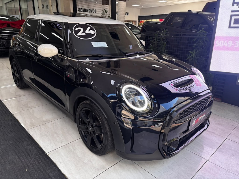 Foto do veículo MINI COOPER 2.0 16V TWINPOWER GASOLINA S TOP 4P STEPTRONIC 2024 6.989 KM 195.777,00