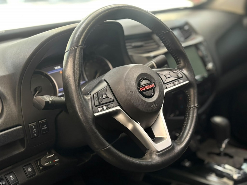 Foto do veículo NISSAN FRONTIER 2.3 16V TURBO DIESEL PRO4X CD 4X4 AUTOMÁTICO 2023 47.000 KM 258.777,00