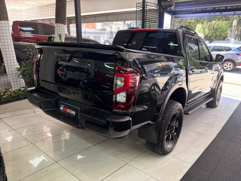Foto do veículo NISSAN FRONTIER 2.3 16V TURBO DIESEL PRO4X CD 4X4 AUTOMÁTICO 2023 47.000 KM 258.777,00
