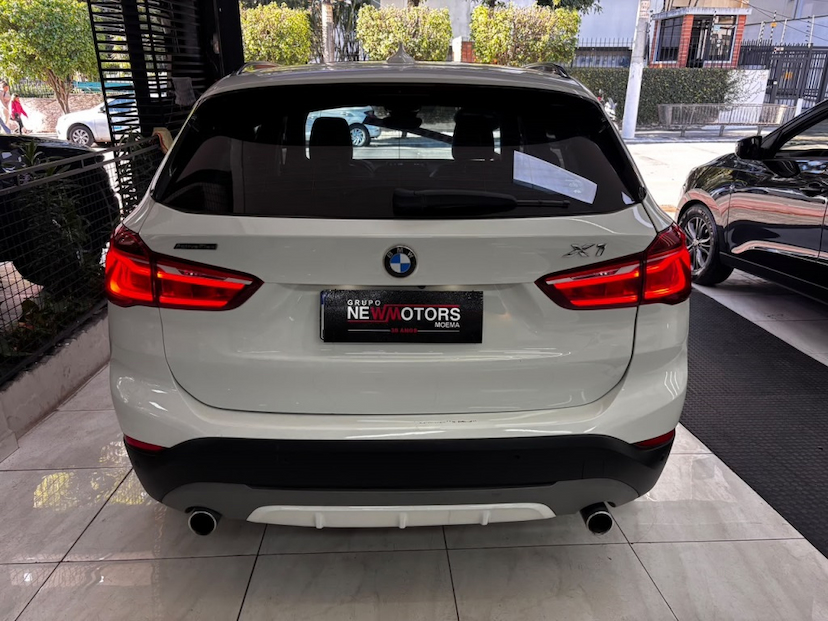 Foto do veículo BMW X1 2.0 16V TURBO ACTIVEFLEX XDRIVE25I SPORT 4P AUTOMÁTICO 2017 131.294 KM 88.777,00