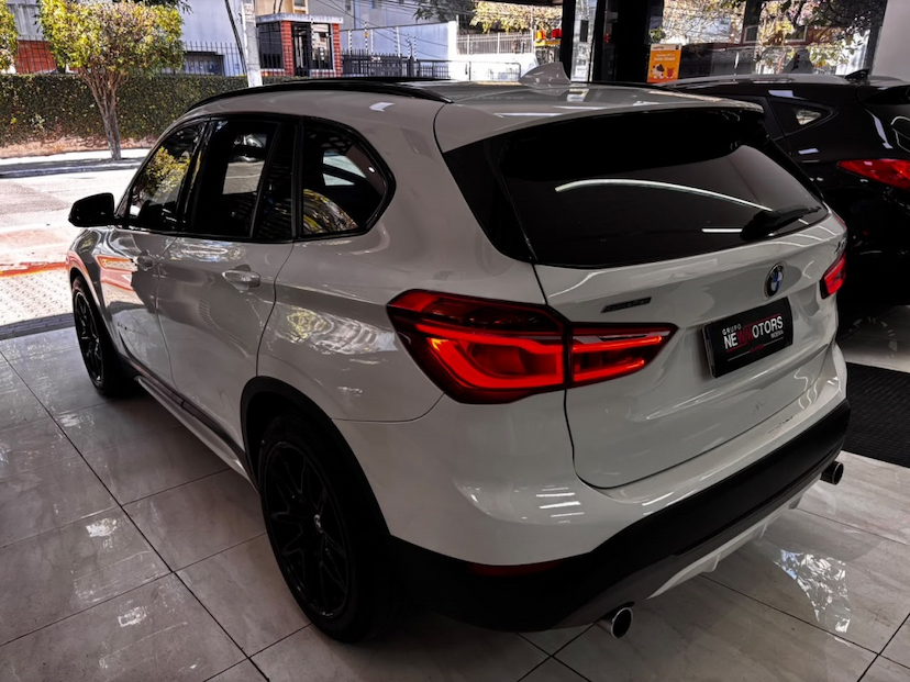 Foto do veículo BMW X1 2.0 16V TURBO ACTIVEFLEX XDRIVE25I SPORT 4P AUTOMÁTICO 2017 131.294 KM 88.777,00