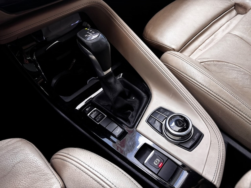 Foto do veículo BMW X1 2.0 16V TURBO ACTIVEFLEX XDRIVE25I SPORT 4P AUTOMÁTICO 2017 131.294 KM 88.777,00