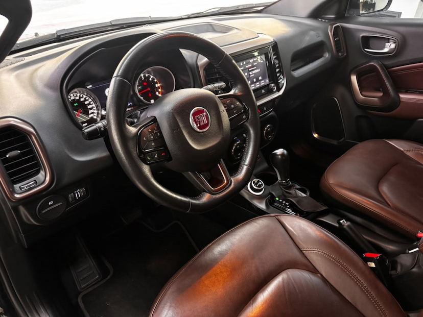 Foto do veículo FIAT TORO 2.0 16V TURBO DIESEL RANCH 4WD AT9 2021 36.846 KM 121.777,00
