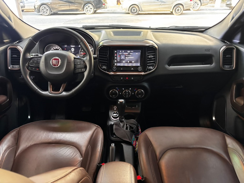 Foto do veículo FIAT TORO 2.0 16V TURBO DIESEL RANCH 4WD AT9 2021 36.846 KM 121.777,00