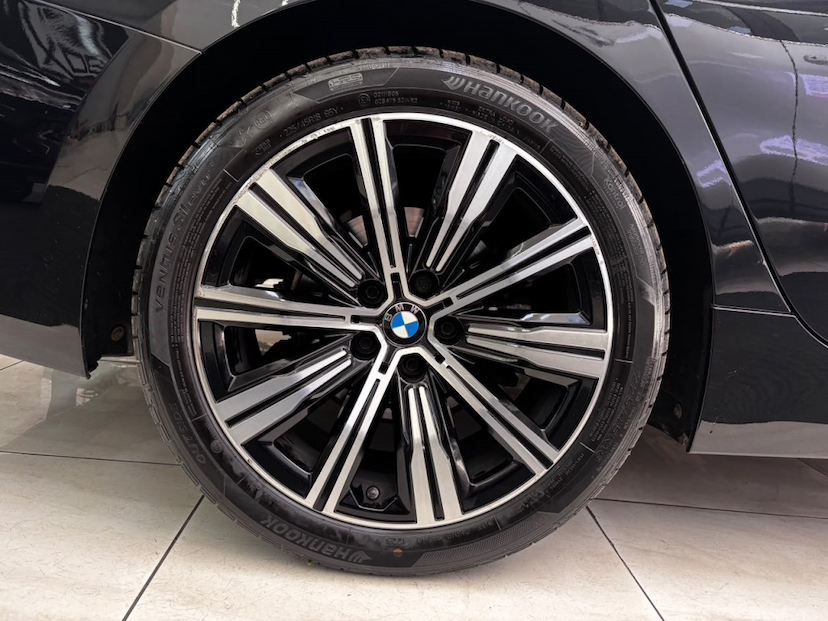 Foto do veículo BMW 320I 2.0 16V TURBO ACTIVE FLEX GP  4P 2022 45.835 KM 193.777,00