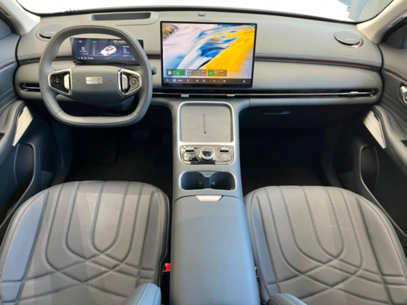 Foto do veículo GEELY EX5 EM-I 1.5 PHEV MAX E-DHT 2026 0 KM 208.800,00