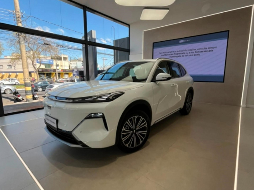 Foto do veículo GEELY EX5 EM-I 1.5 PHEV MAX E-DHT 2026 0 KM 208.800,00