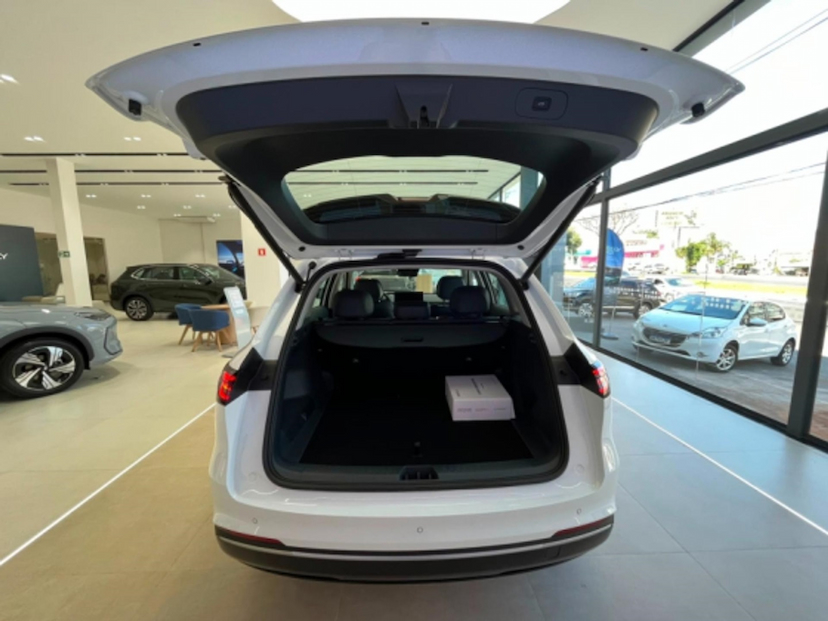 Foto do veículo GEELY EX5 EM-I 1.5 PHEV MAX E-DHT 2026 0 KM 208.800,00