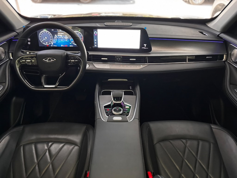 Foto do veículo CAOA CHERY TIGGO 8 PRO 1.6 TGDI GASOLINA DCT 2026 9.451 KM 178.777,00